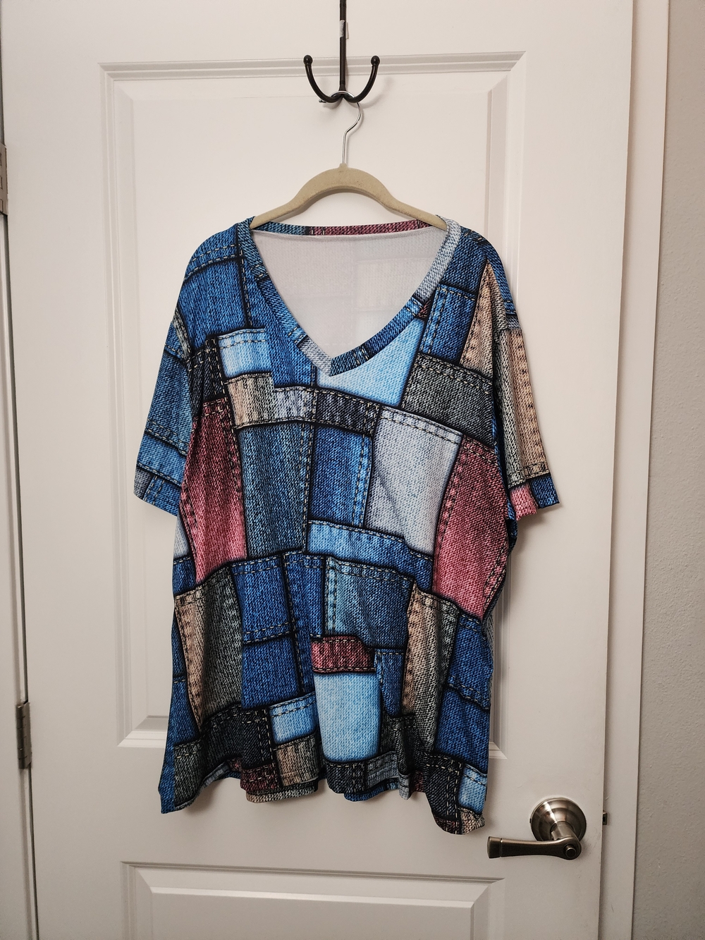 5/$30 Casual Patchwork V-Neck Women's Top - Blue Multi